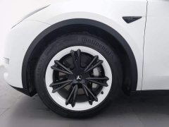 Tesla Model Y Standard Range RWD - ფოტო 17