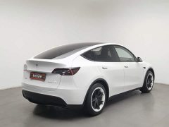 Tesla Model Y Standard Range RWD - ფოტო 2