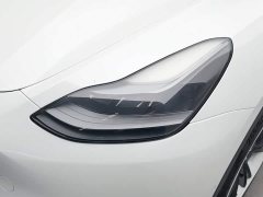 Tesla Model Y Standard Range RWD - ფოტო 7