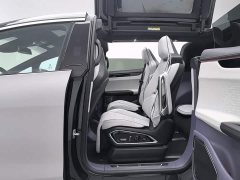 HiPhi X 2021 Founder Edition 6-Seater - ფოტო 15