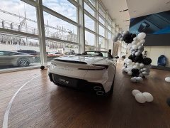 Aston Martin DB12 4.0T V8 S Volante - ფოტო 4