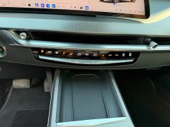 Cadillac XT5 2025 2.0T Luxury - ფოტო 8
