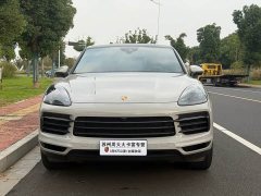 Porsche Cayenne Coupé 3.0T - ფოტო 2