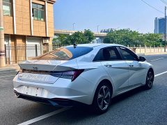 Hyundai Elantra 2021 1.5L CVT Luxury - ფოტო 6