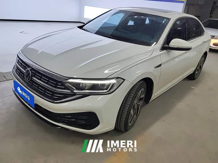 Volkswagen Sagitar 300TSI DSG Excellence Edition - ავტომობილი ჩინეთიდან