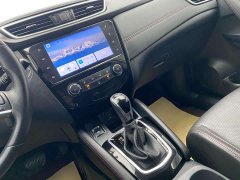 Nissan Qashqai 2021 2.0L CVT Luxury - ფოტო 11
