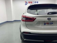 Nissan Qashqai 2021 2.0L CVT Luxury - ფოტო 9