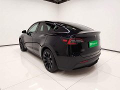 Tesla Model Y Standard Range RWD - ფოტო 4