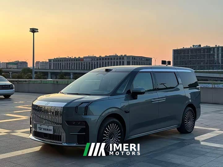 Zeekr 009 2024 Six-Seat Executive AWD 108kWh - ავტომობილი ჩინეთიდან