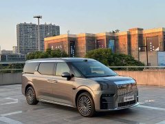 Zeekr 009 2024 Six-Seat Executive AWD 108kWh - ფოტო 3
