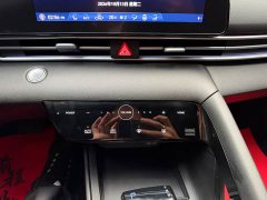 Hyundai Elantra 2022 1.5L CVT 20th Anniversary Edition - ფოტო 4