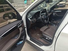 BMW X1 sDrive25Li Premier - ფოტო 17