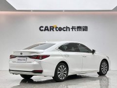 Lexus ES 2022 300h Excellence Edition - ფოტო 5