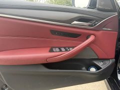 BMW 5 Series 530Li Luxury M Sport Package - ფოტო 16