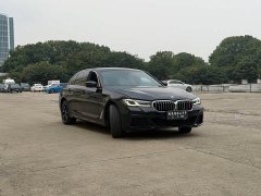 BMW 5 Series 530Li Luxury M Sport Package - ფოტო 5