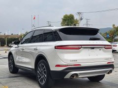 Lincoln Explorer 2022 Facelift 2.0T Two-Wheel Drive Premium Edition - ფოტო 6