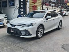 Toyota Camry 2021 Hybrid 2.5L HGVP Leading Edition - ფოტო 1