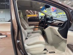 Buick GL8 Land Business Class 652T Luxury - ფოტო 10