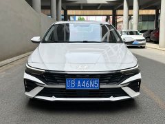 Hyundai Elantra 2023 1.5L CVT Luxury - ფოტო 2