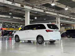 Buick GL8 Land Business Class 652T Luxury - ფოტო 5
