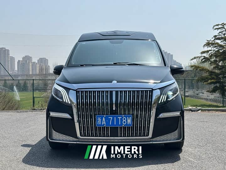 Mercedes-Benz Vito 2.0T Business Edition 7-Seater