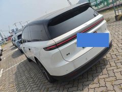 Li Auto i8 Standard Edition - ფოტო 4