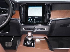 Volvo S90 B5 Inscription Luxury - ფოტო 15