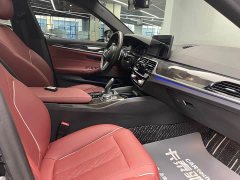 BMW 5 Series Facelift 530Li Premier M Sport Package - ფოტო 13