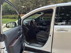 Toyota Gravia 2.5L Hybrid Prestige Plus AWD - ფოტო 4