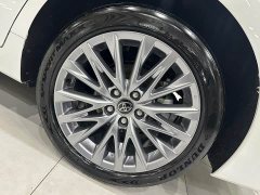 Toyota Avalon 2024 Hybrid 2.0L Luxury - ფოტო 17