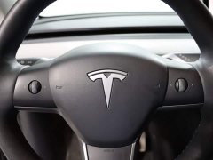 Tesla Model Y Rear-Wheel Drive - ფოტო 11