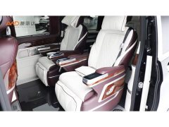 Mercedes-Benz V-Class 2022 V 260 L Long Wheelbase Luxury Edition - ფოტო 7