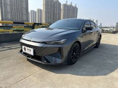 Changan UNI-V 1.5T Premium - ფოტო 1