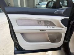 NIO ES8 Six-Seat Executive Signature Edition - ფოტო 4