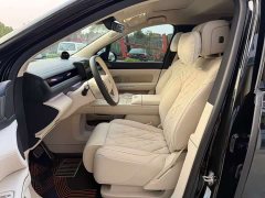 NIO ES8 Six-Seat Executive Signature Edition - ფოტო 5