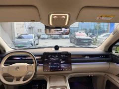 NIO ES8 Six-Seat Executive Signature Edition - ფოტო 9