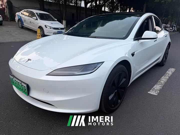 Tesla Model 3 Long Range Rear-Wheel Drive