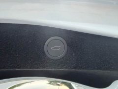 Tesla Model 3 Long Range Rear-Wheel Drive - ფოტო 9