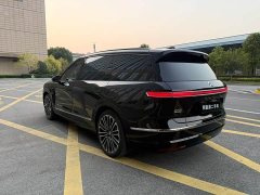 NIO ES8 Six-Seat Executive Signature Edition - ფოტო 9