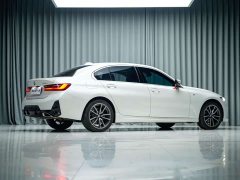 BMW 3 Series 325Li M Sport Package - ფოტო 9