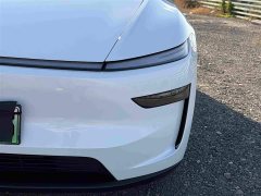 Tesla Model Y Rear-Wheel Drive - ფოტო 13