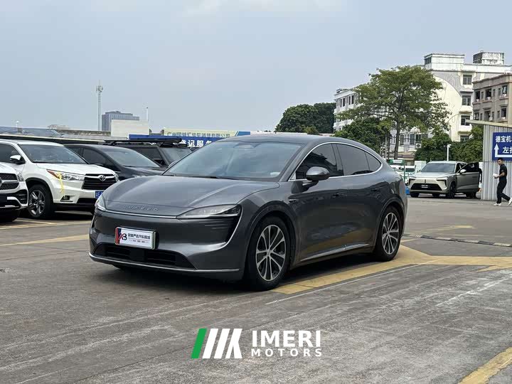 Luxeed Zhiji R7 Pure Electric 667km Pro