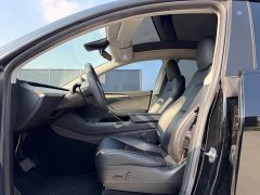 Tesla Model Y Rear-Wheel Drive - ფოტო 4