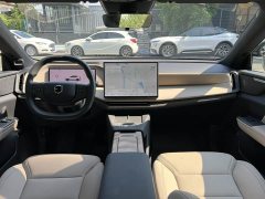 Volvo XC70 Plug-in Hybrid 2026 AWD Extended Range Plus - ფოტო 8