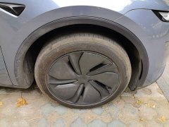 Tesla Model Y Rear-Wheel Drive - ფოტო 8