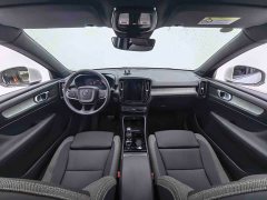 Volvo XC40 B3 Smart Remote Luxury Edition - ფოტო 7