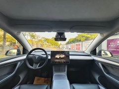 Tesla Model Y Rear-Wheel Drive - ფოტო 5