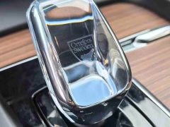 Volvo XC60 B5 AWD Smart Remote Luxury Edition - ფოტო 10