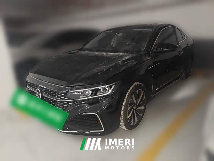 Volkswagen Passat 330TSI Starry Sky Luxury Edition - ავტომობილი ჩინეთიდან