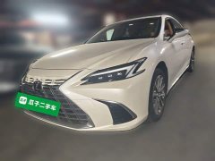 Lexus ES 200 Premium Edition - ფოტო 1
